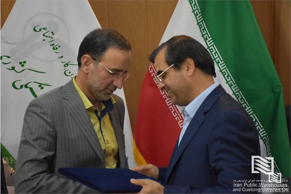 در آیین تکریم و معارفه مدیرعامل شرکت انبارهای عمومی و خدمات گمرکی ایران مطرح شد؛ مهندس آذروش: اولویت کاری من، توجه به نیروی
